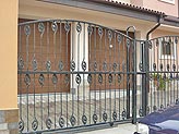 Портална врата от ковано желязо