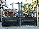 Портална врата от ковано желязо
